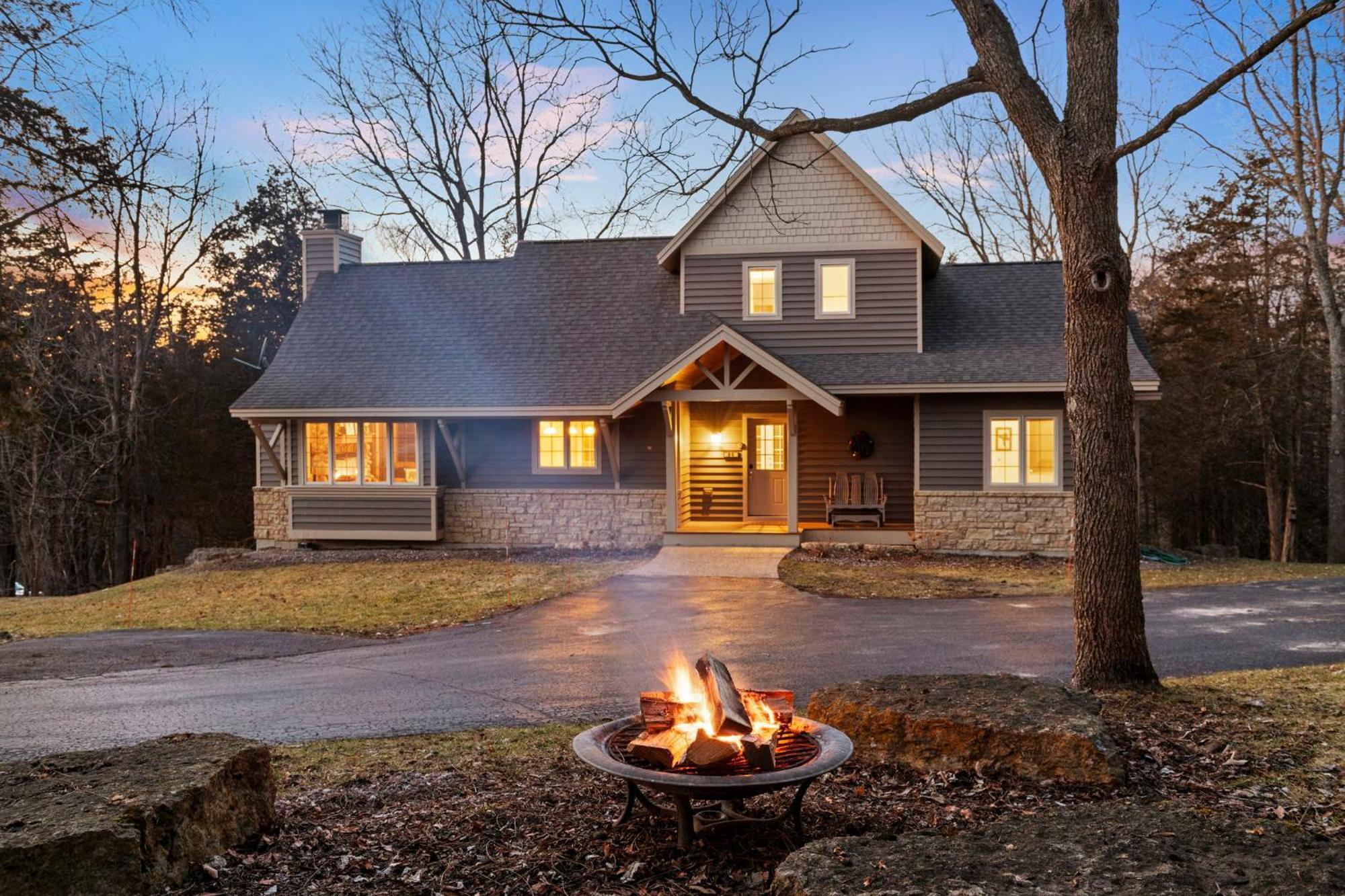 The Lodge, 'North Woods' Style, Boutique Galena Getaway! Exterior photo